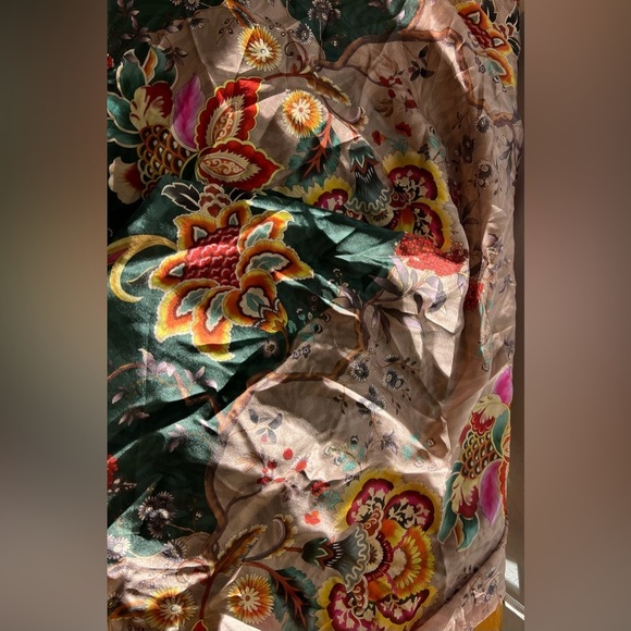 100% Silk Johnny Was Floral Patterned Scarf 42” by 42” - Picture 1 of 6